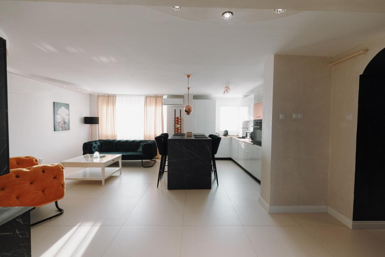 Bear'S Apartment Alba Iulia Ngoại thất bức ảnh